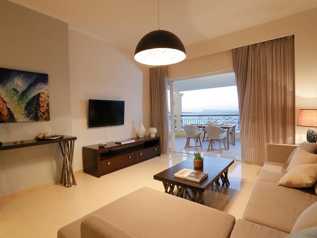 Pictures Suites Agios Stefanos Avliotes  Habitación foto